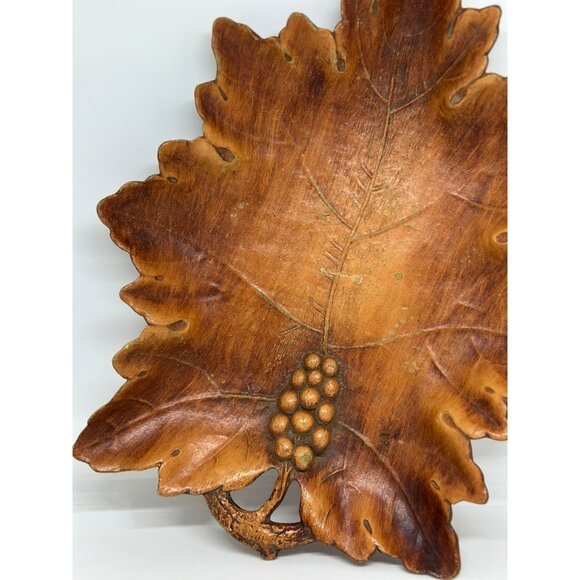 VTG 1959 Molded Wood Grape Leaf Dish Multi Products Inc MCM Decor Room Style - Picture 4 of 9